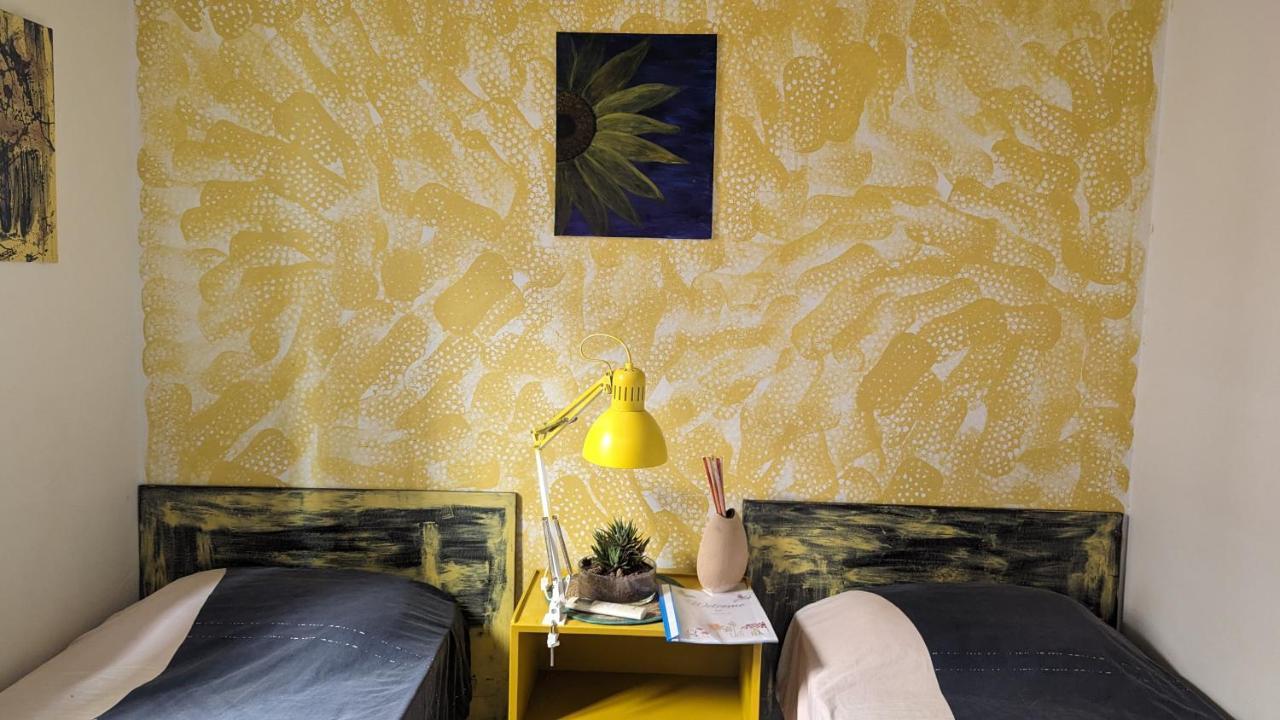 Quiet Ensuite Budget Twin Room スリーマ エクステリア 写真